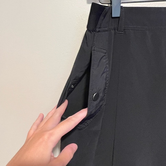 Athleta Vienna Cargo Pant Women’s Size 14 Black - Picture 16 of 16